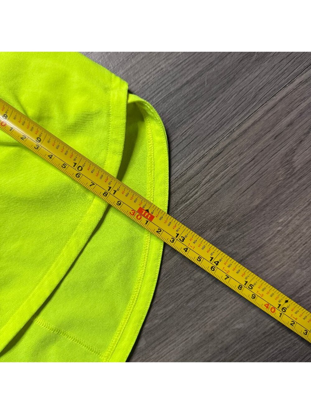 Lululemon Women's Speed Up Mid-Rise Short 4" - Yellow - Picture 6 of 13